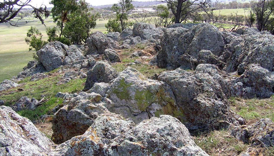 Crace_Hill_rocks-938x535